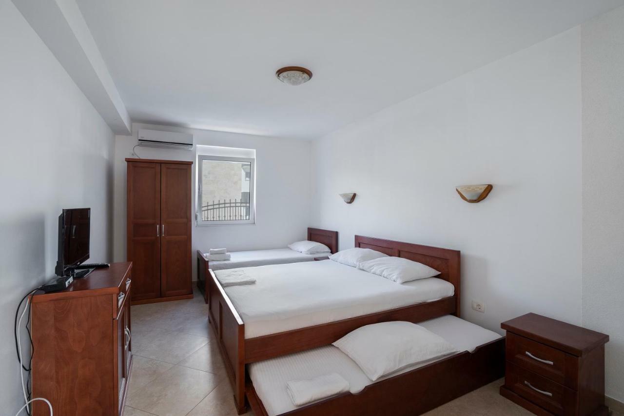 דוברה וודה Apartments Vila A1 מראה חיצוני תמונה
