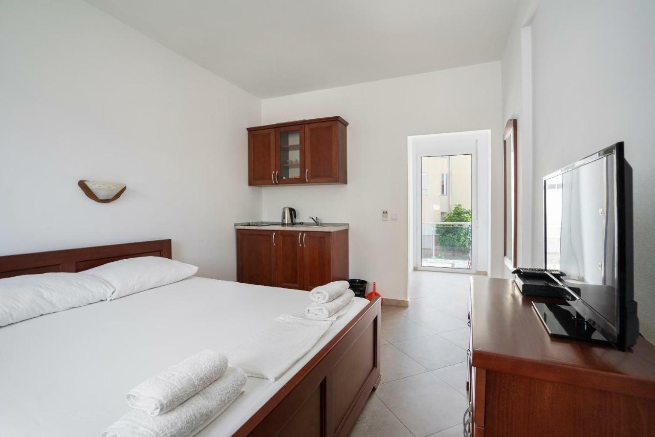 דוברה וודה Apartments Vila A1 מראה חיצוני תמונה
