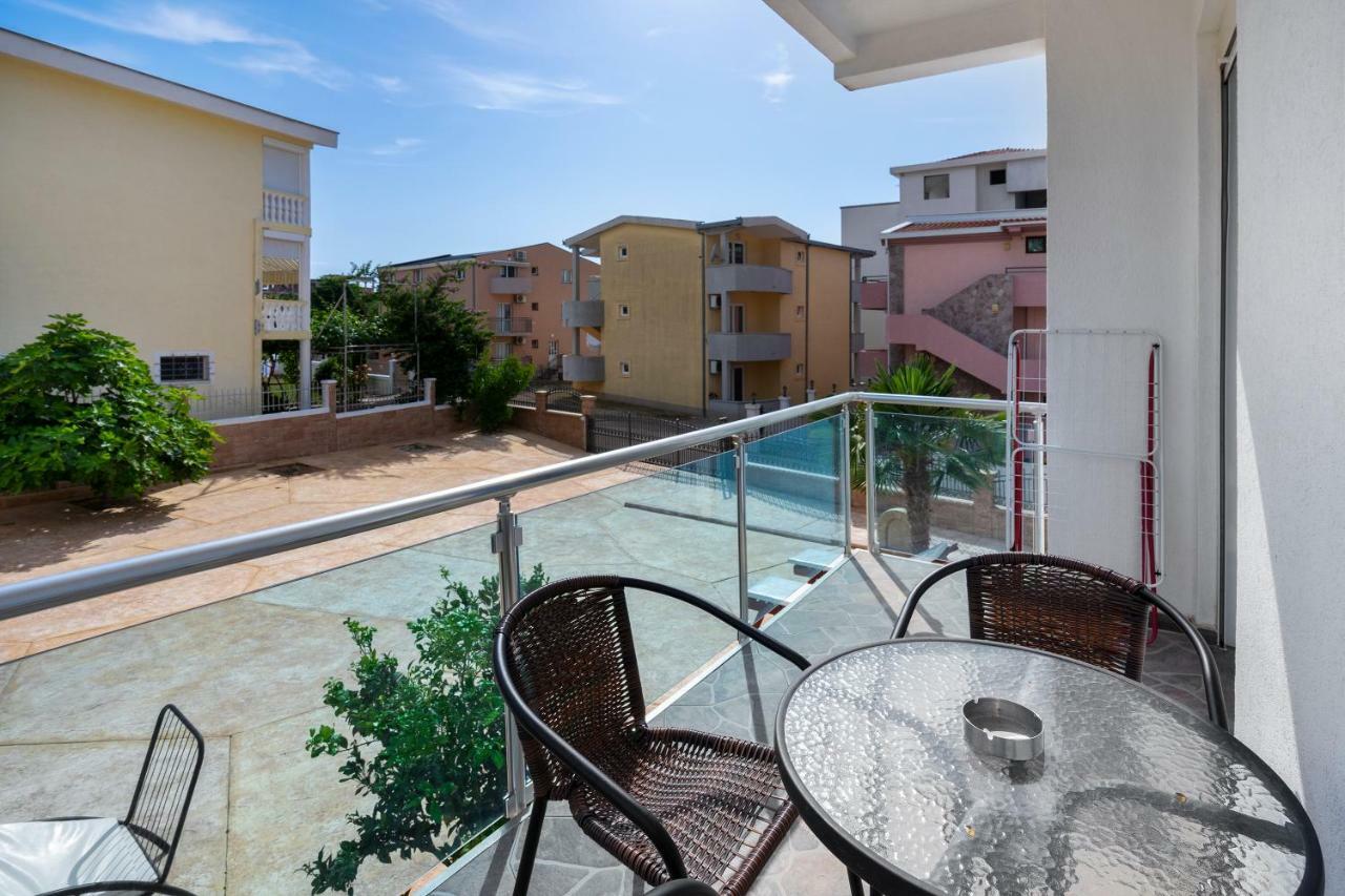 דוברה וודה Apartments Vila A1 מראה חיצוני תמונה