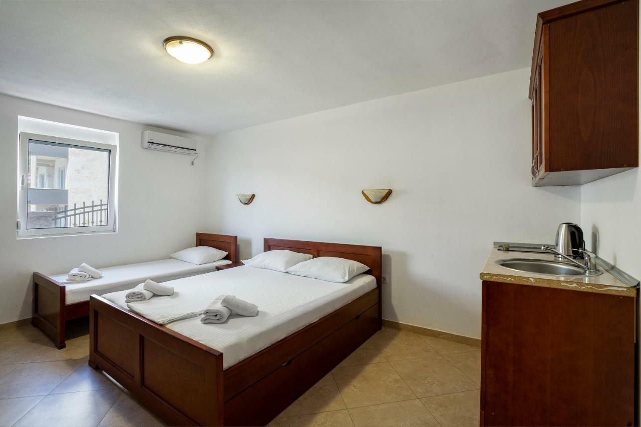 דוברה וודה Apartments Vila A1 מראה חיצוני תמונה