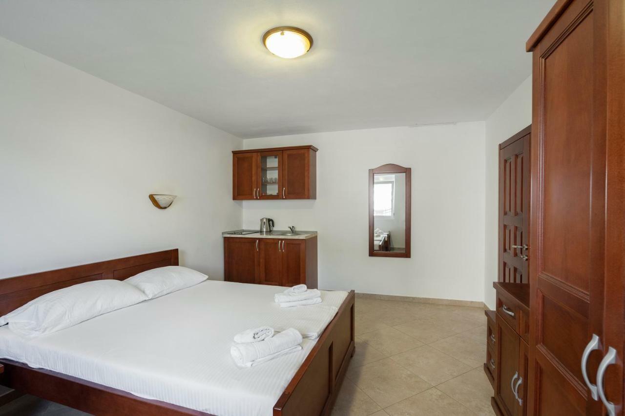 דוברה וודה Apartments Vila A1 מראה חיצוני תמונה