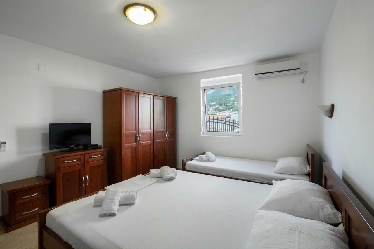 דוברה וודה Apartments Vila A1 מראה חיצוני תמונה