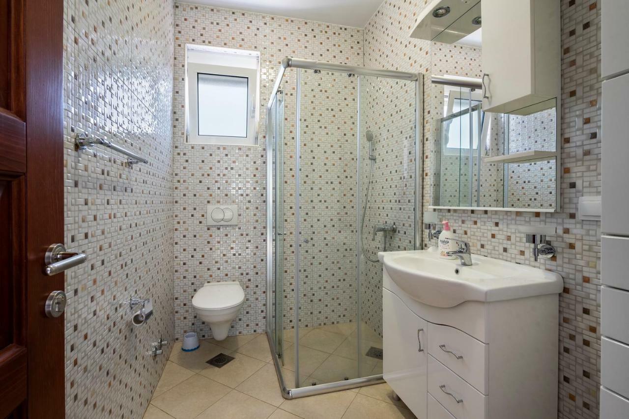 דוברה וודה Apartments Vila A1 מראה חיצוני תמונה
