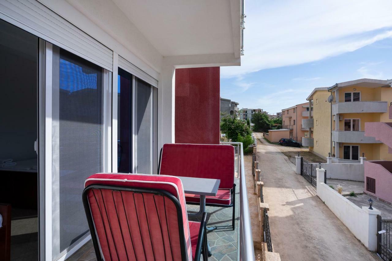 דוברה וודה Apartments Vila A1 מראה חיצוני תמונה