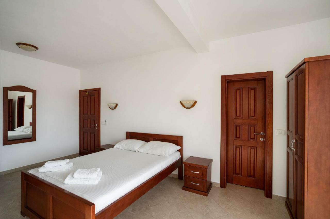 דוברה וודה Apartments Vila A1 מראה חיצוני תמונה